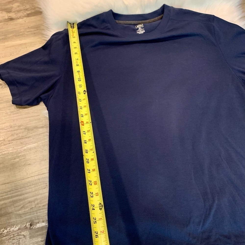 REI navy blue- 100% polyester shirt - XL - Picture 5 of 5